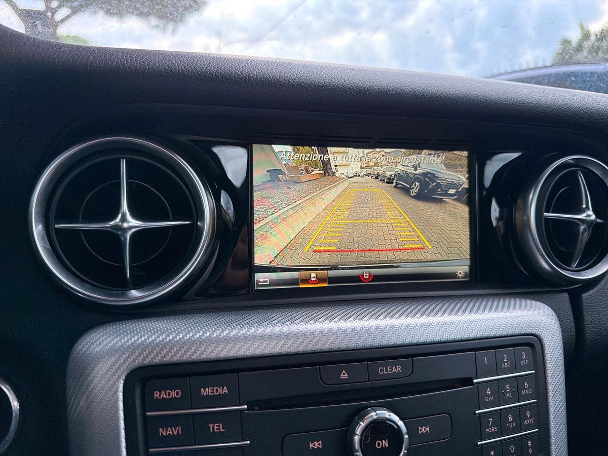 Mercedes-Benz SLC 180 AMG Line
