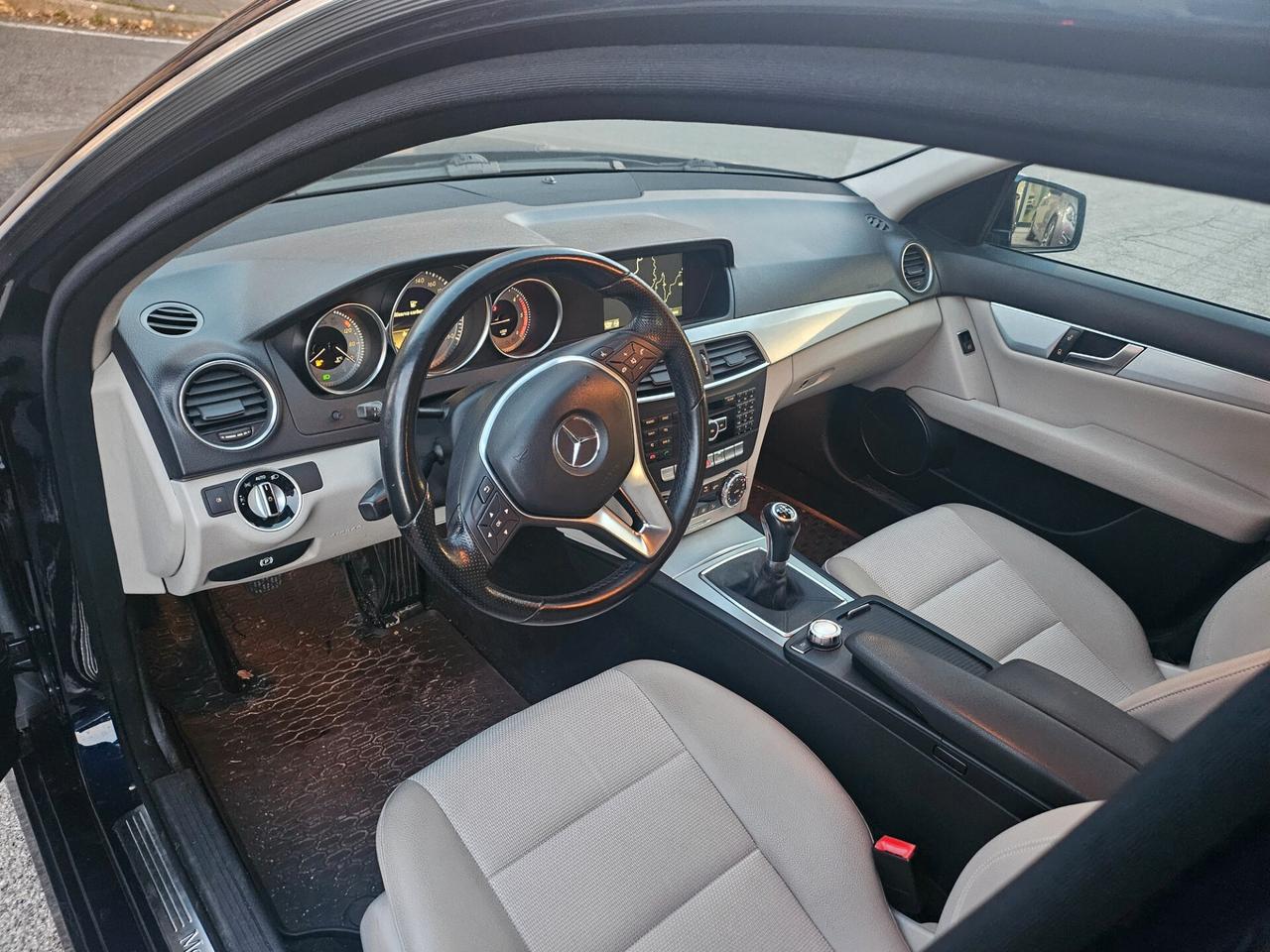 Mercedes-benz C 220 CDI BlueEFFICIENCY Elegance