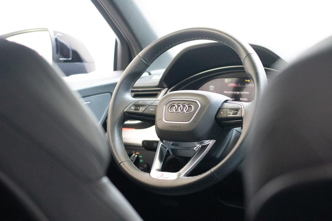 Audi Q5 Sportback 40 Tdi Quattro S-line Black Identity 204