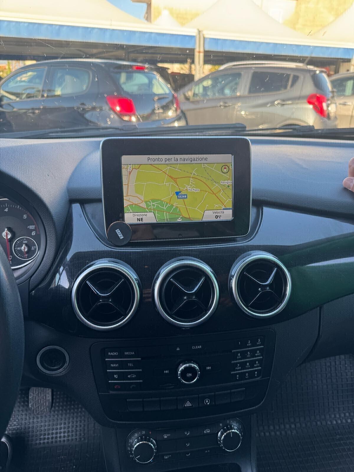 Mercedes-benz B 180 B 180 CDI Executive/NAVI/R.CAMERA