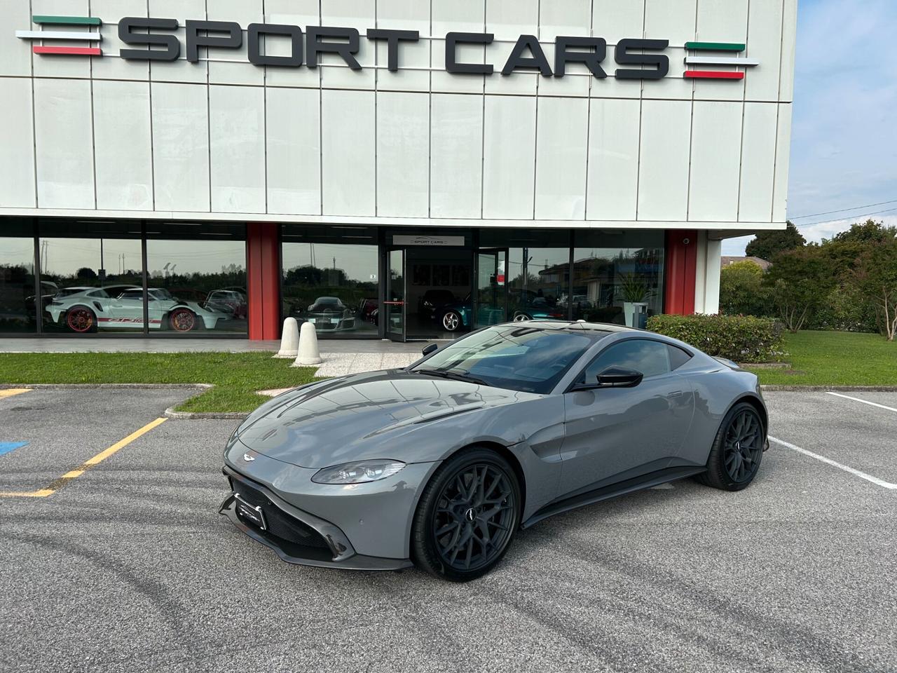 Aston Martin Vantage Coupé Manual
