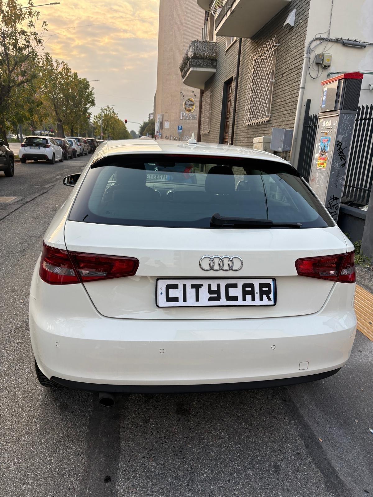 Audi A3 1.4 TFSI Young Sport Tetto panoramico
