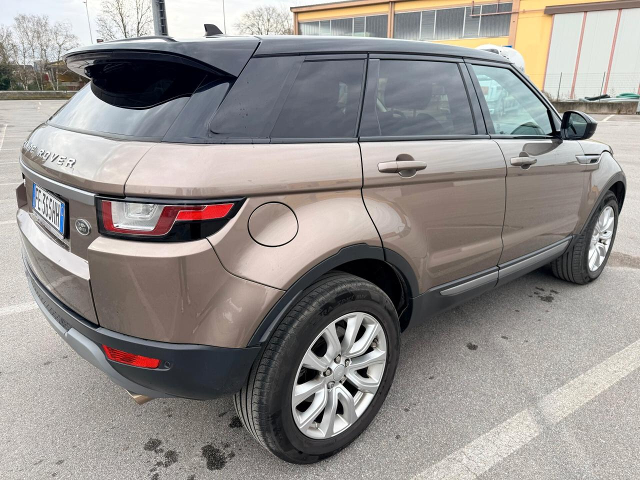 Land Rover Range Evoque 2.0 TD4 180 CV 5p. Pure
