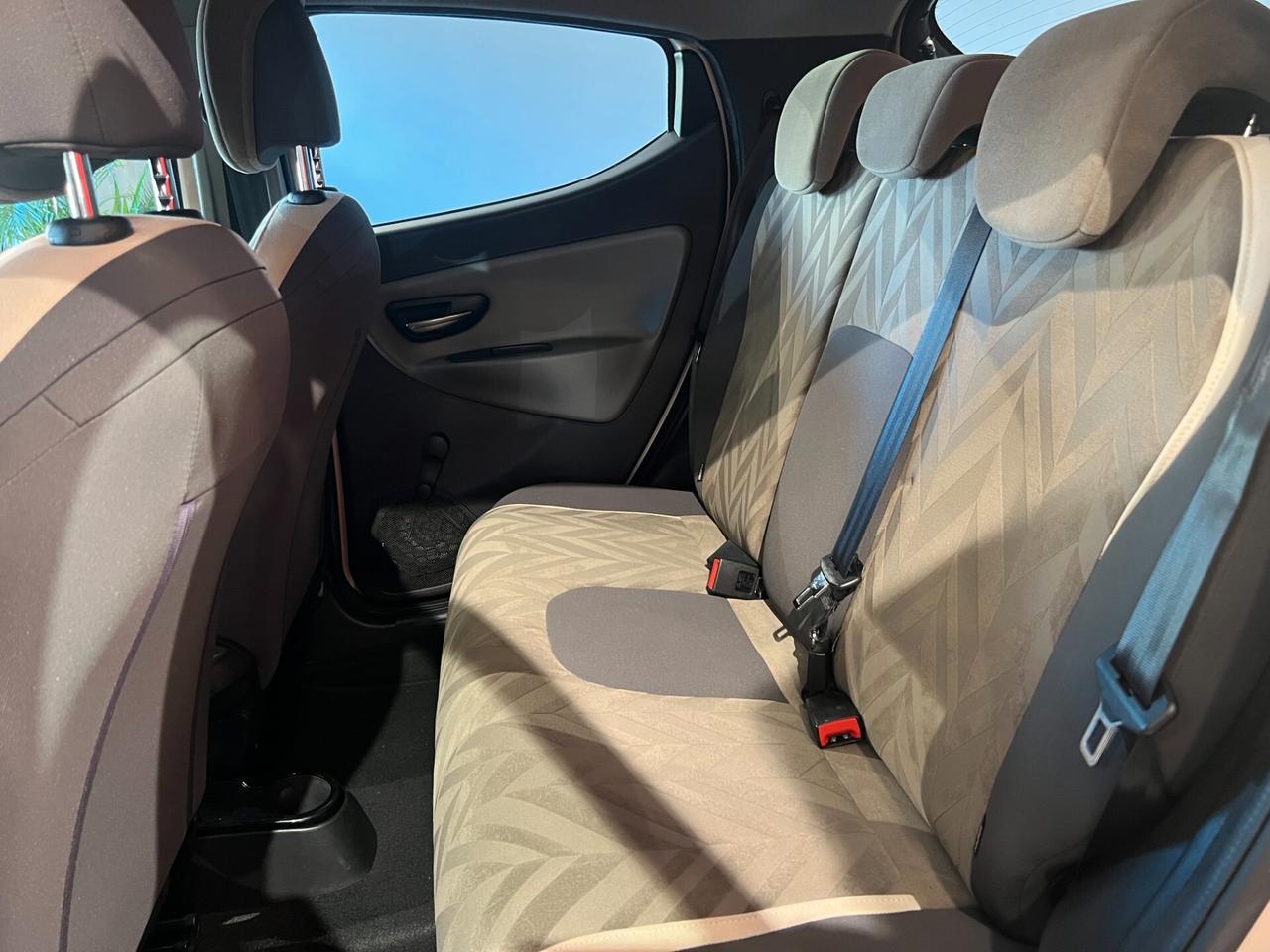 Lancia Ypsilon 1.3 MJT 95 CV 5 porte S&S Gold