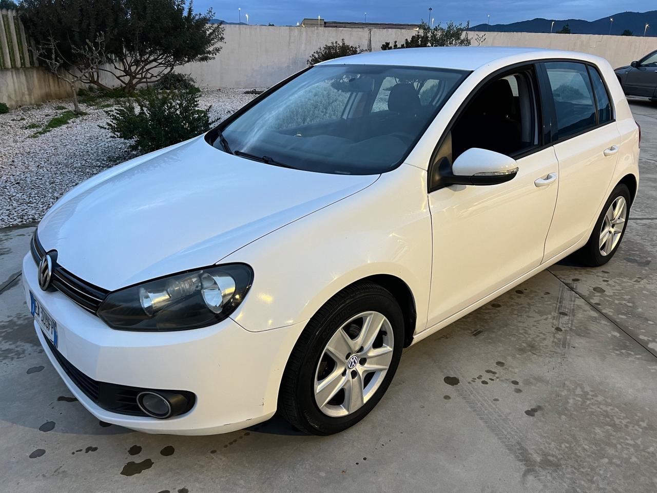 Volkswagen Golf 1.6 TDI 5p. Trendline 2010