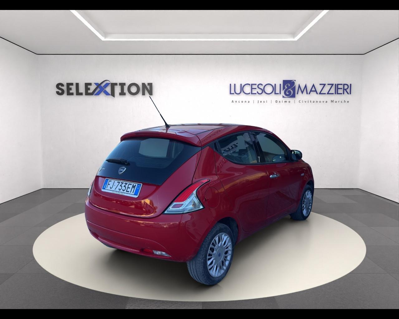 LANCIA Ypsilon 3ª serie - Ypsilon 1.2 69 CV 5 porte Silver