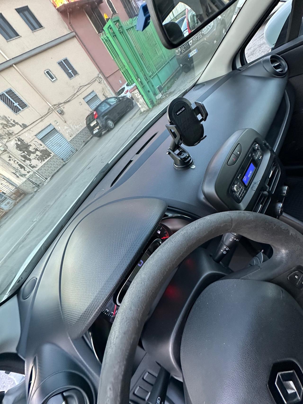 Renault Clio 1.2 75CV 5 porte Zen