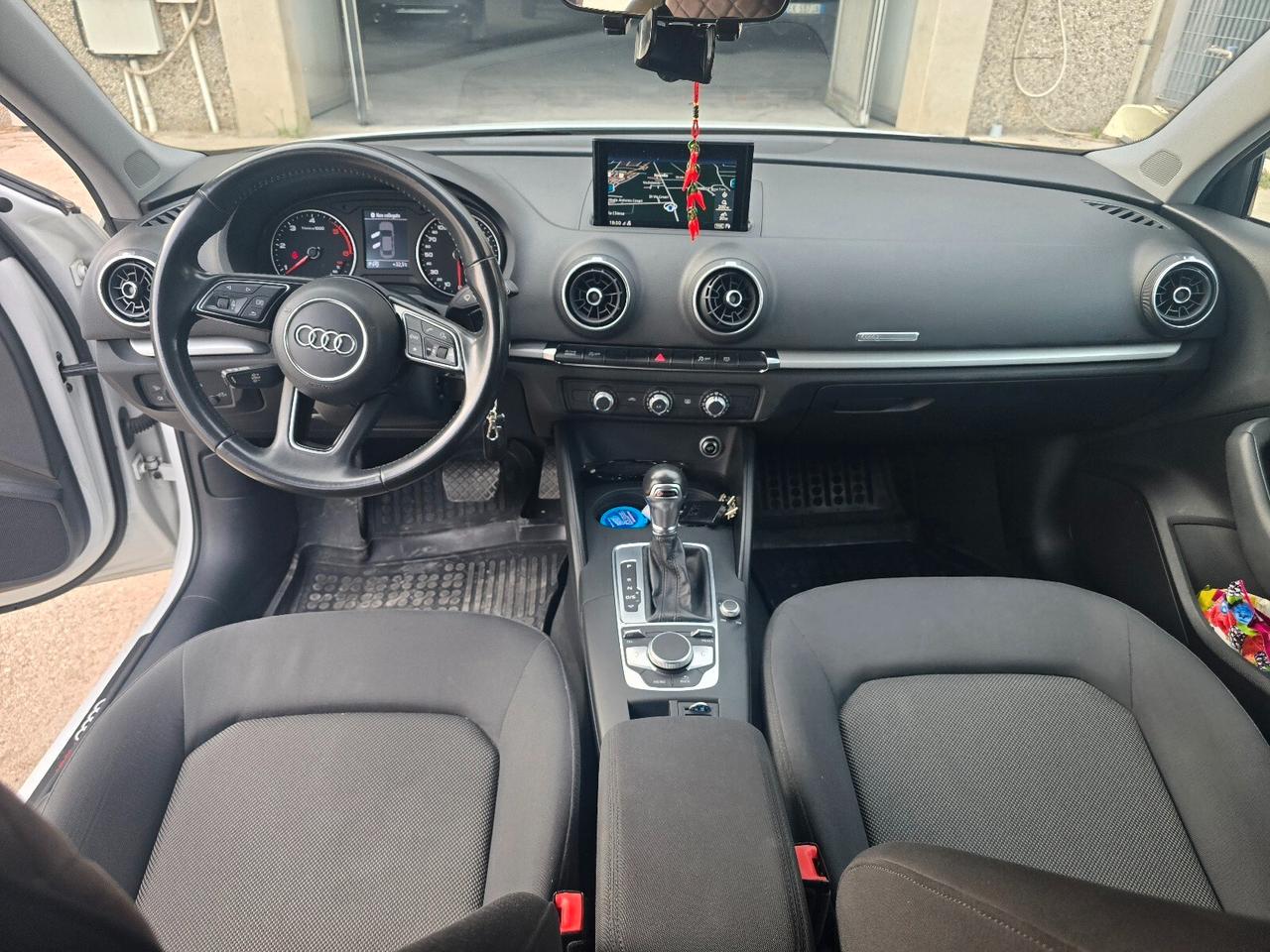 Audi A3 Sedan 1.6 TDI 116 CV S tronic Business