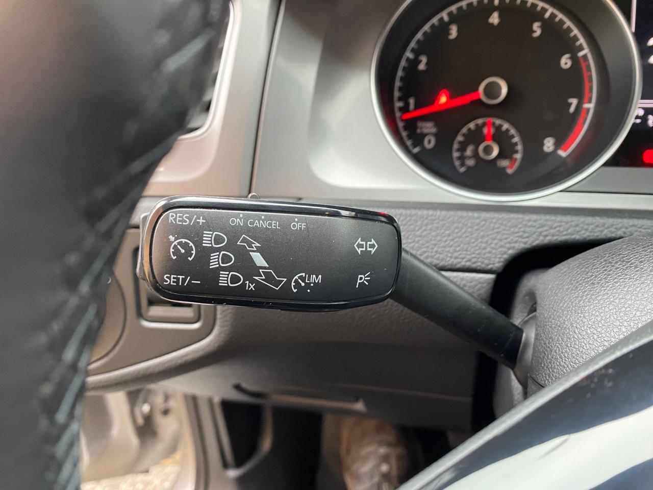 Volkswagen Golf 1.2 TSI 86 cv. 5 pt. COMFORTLINE NEOPATRNTATI!!!