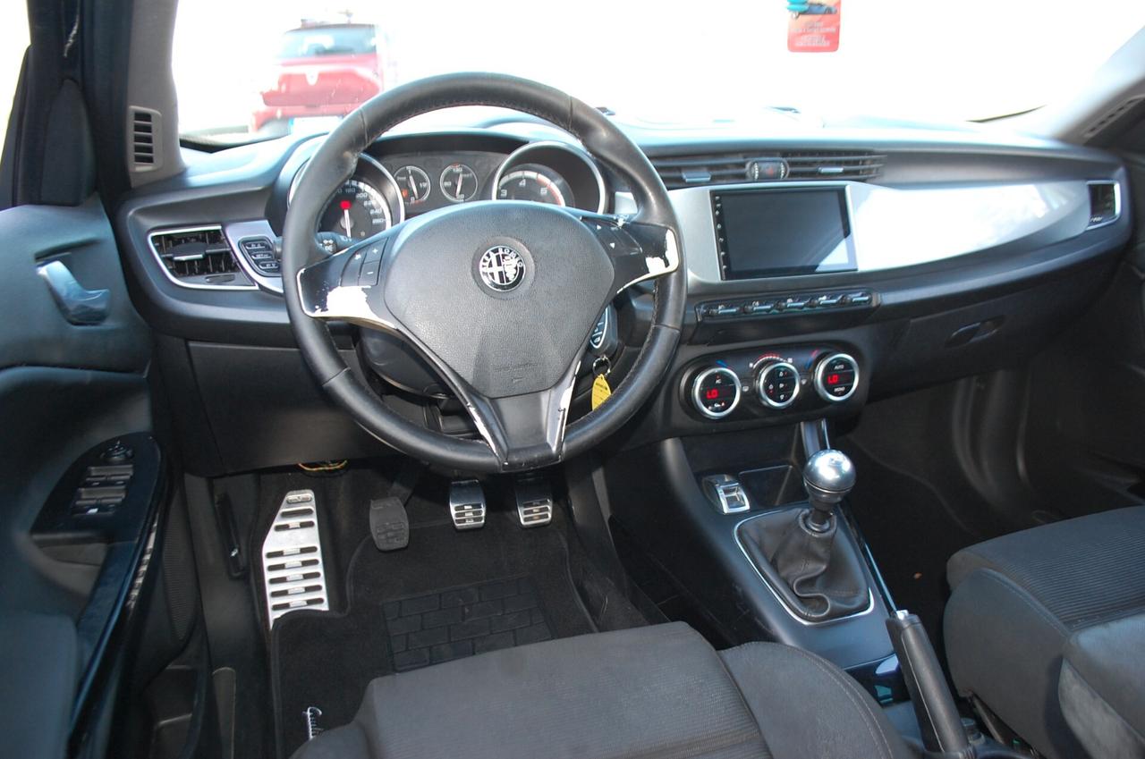 Alfa Romeo Giulietta 1.6 jtdm 105CV Distinctive Uff Italy Clima Lega USB