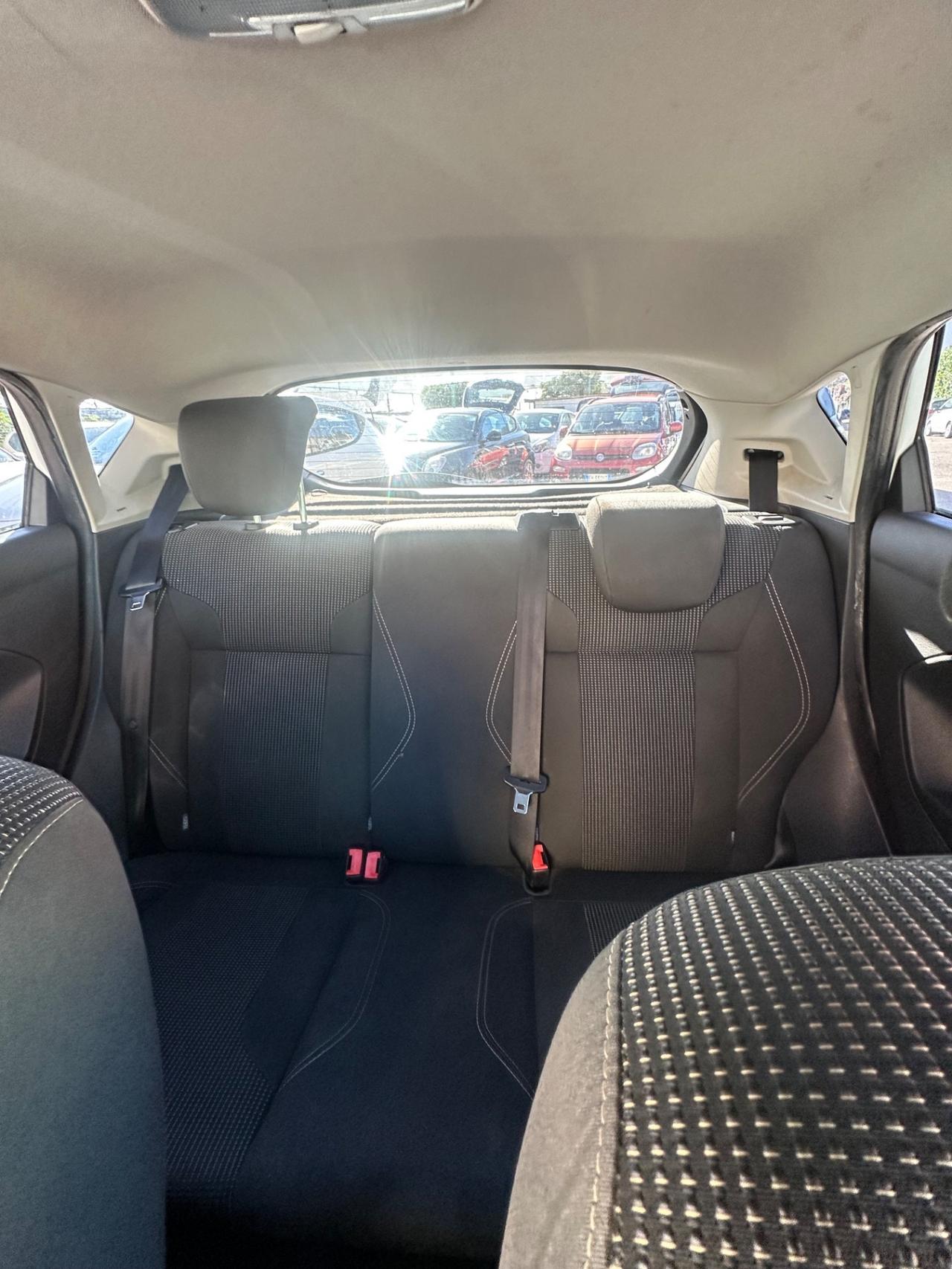 Ford Fiesta 1.2 60CV 5 porte Black & White Edition