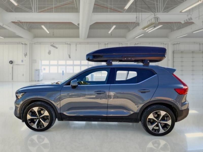 VOLVO XC40 B4 AWD automatico Ultimate Bright