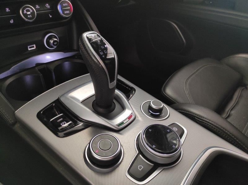 ALFA ROMEO Stelvio - Stelvio 2.0 Turbo 280 CV AT8 Q4 Veloce