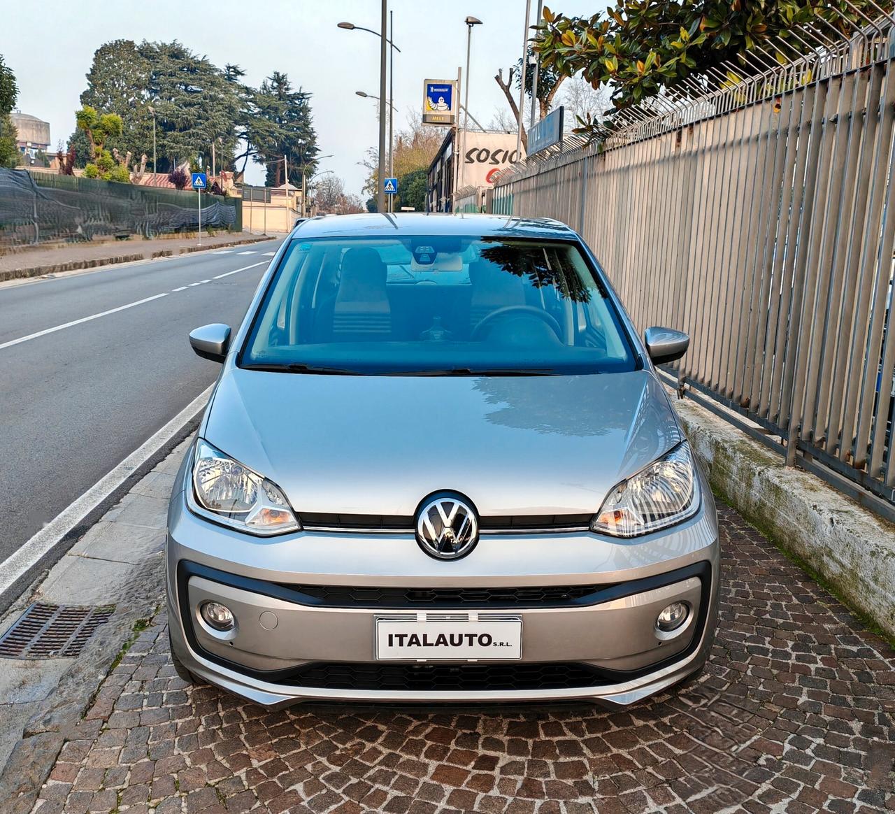 Volkswagen up! 1.0 5p. move