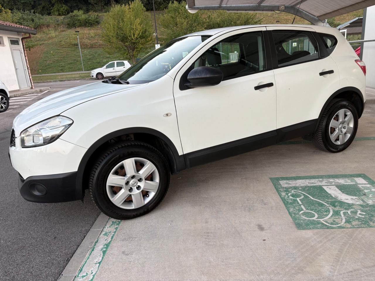 Nissan Qashqai 1.5 dCi anno 2014 garanzia 12/24.