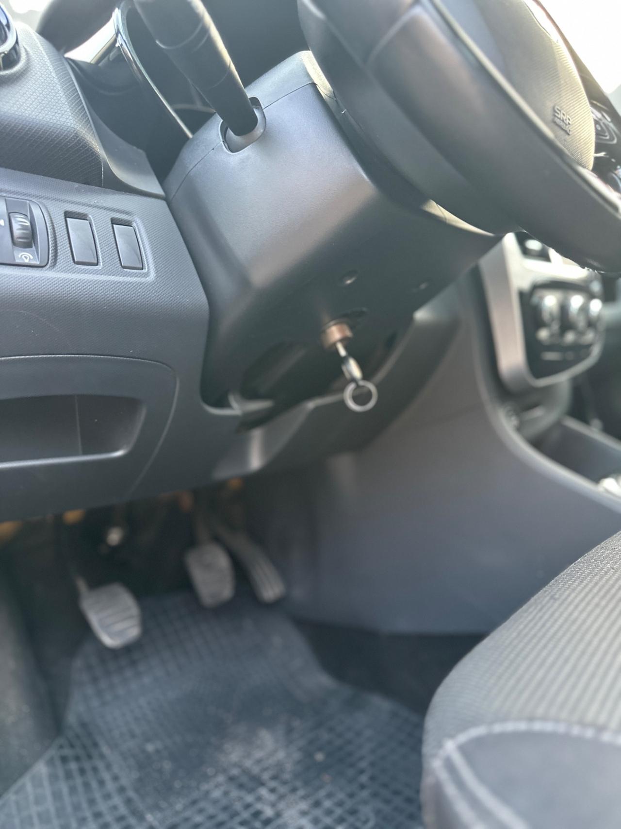 RENAULT CLIO (anno 2014)