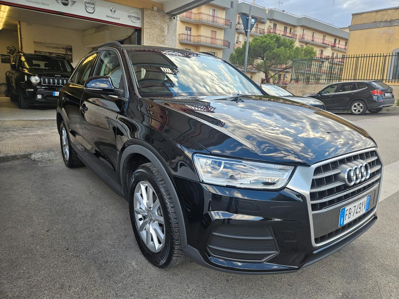 Audi Q3 2.0 TDI 120cv 88kw FULLOPTIONAL