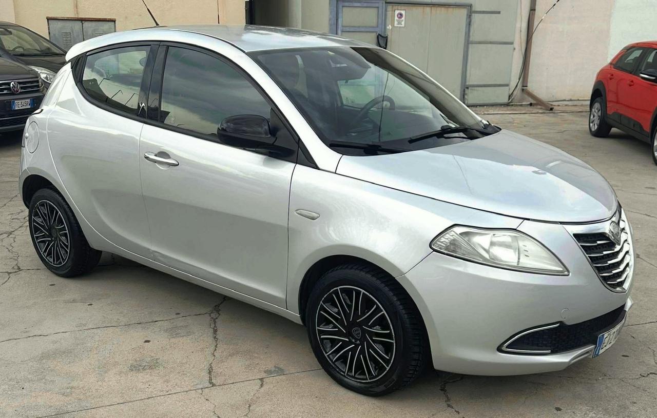 Lancia Ypsilon 1.3 MJT 16V 95 CV 5 porte S&S Gold
