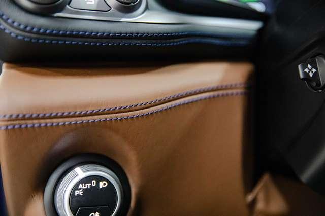 Ferrari GTC4 Lusso CARBON+LEDS|DUAL VIEW|LIFT SYSTEM|SBL|HIFI