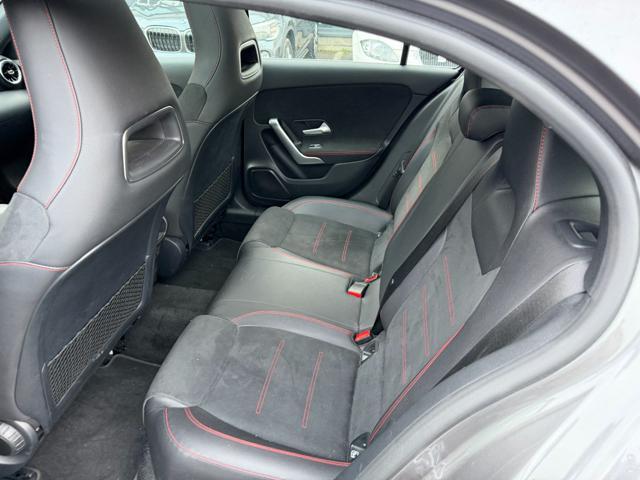 MERCEDES-BENZ A 250 4 Matic Premium AMG