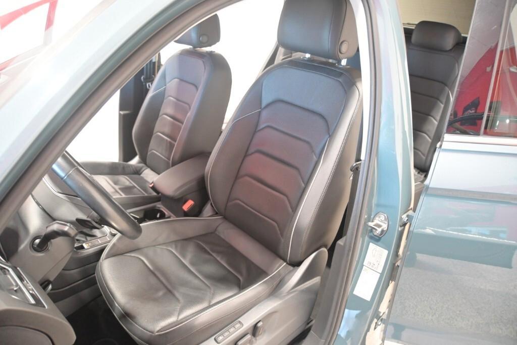 VOLKSWAGEN TIGUAN ALLSPACE 2.0 TDI 150CV DSG 4MOTION SCR LIFE ( FARI LED - DIGITAL COCKPIT - HEAD-UP DISPLAY - AMBIENT LIGHTS - CLIMA TRIZONA - ADAPTIVE CRUISE - PELLE - NAVI - APP CONNECT - PARK PILOT - TELECAMERA POST. - CERCHI 18 )