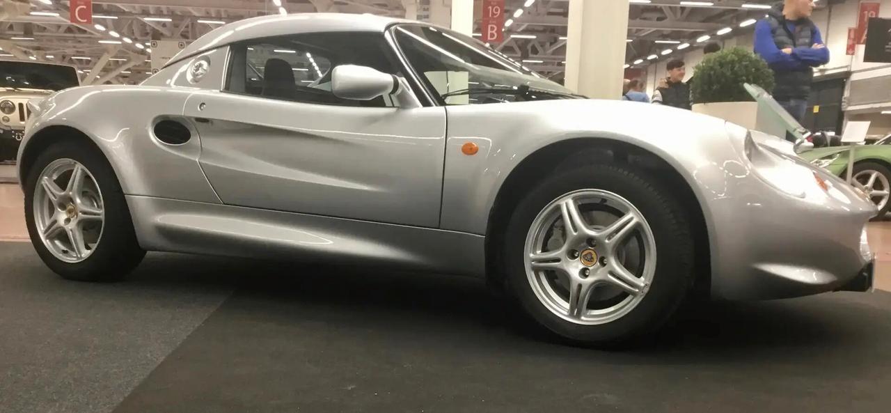 Lotus Elise S1