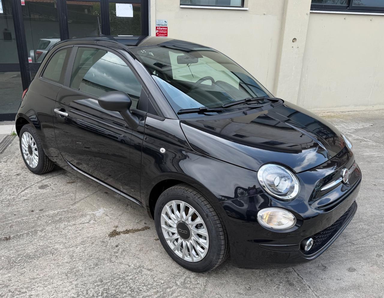 Fiat 500 1.0 Hybrid Dolcevita ok neopatentati