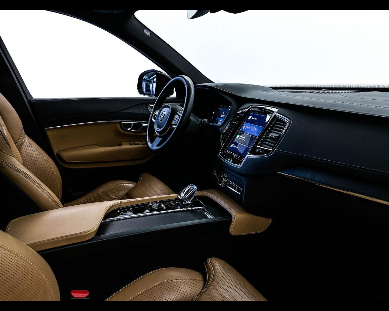 VOLVO XC90 (2014-->) - XC90 B5 (d) AWD automatico 7 posti Plus Dark