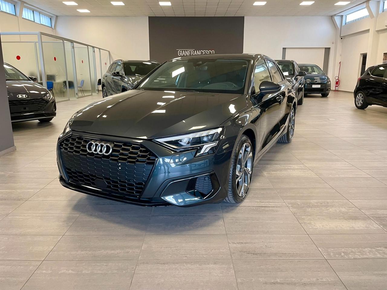 Audi A3 SPB 40 1.4 TFSI Hybrid S-tronic Business Advanced