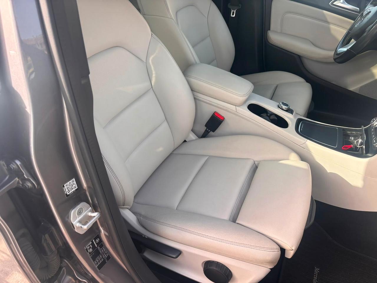 Mercedes-benz B 180 d Premium