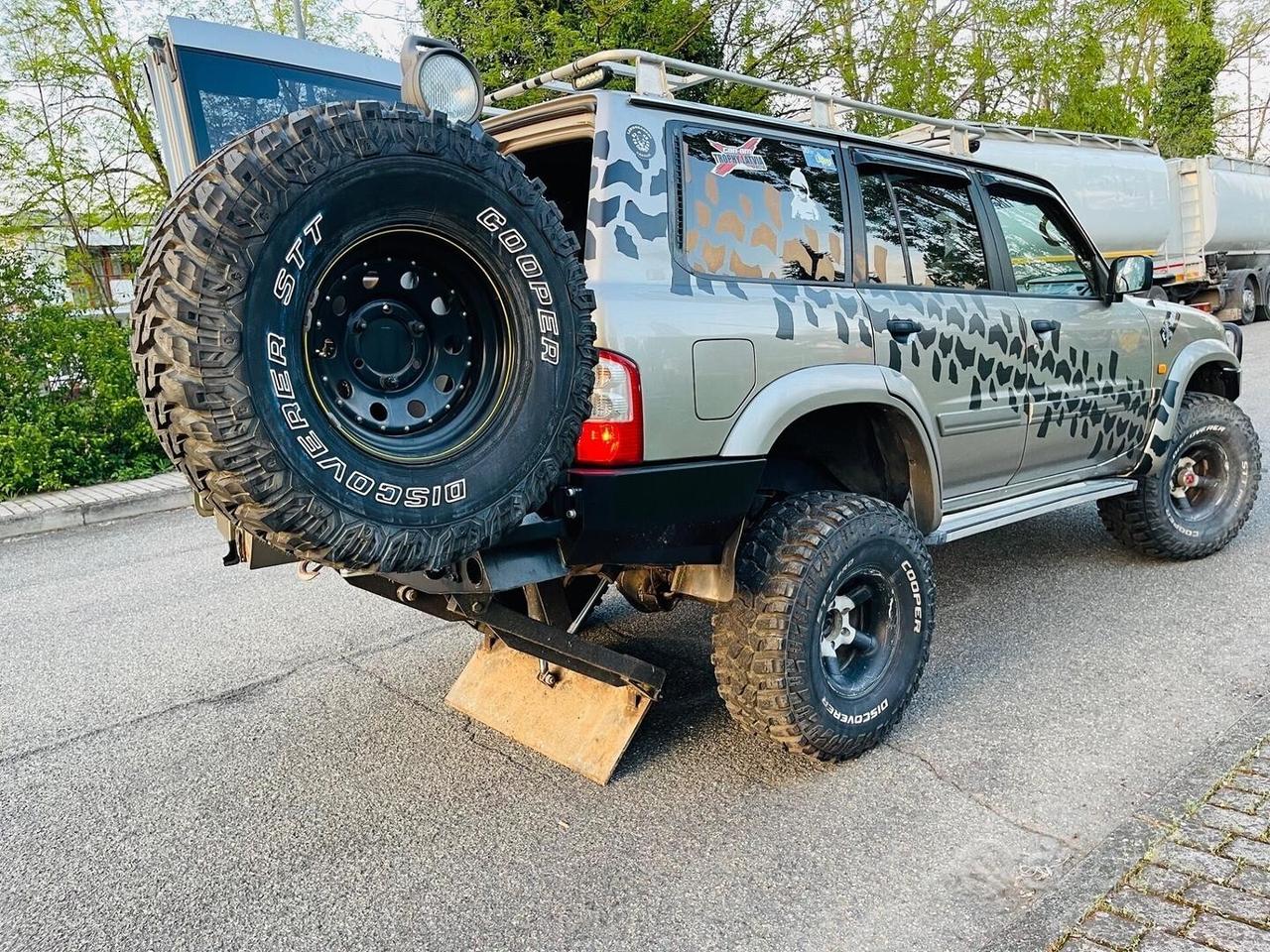 Nissan Patrol GR 4.2 cc SUPER CAR !!!! OK PERMUTE