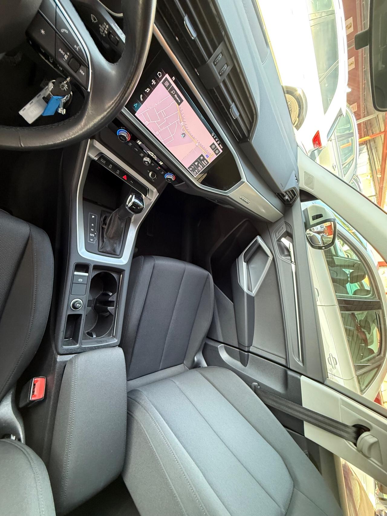 Q3 SPB 2.0 TDI S tronic S line-Quattro -unipro-rate