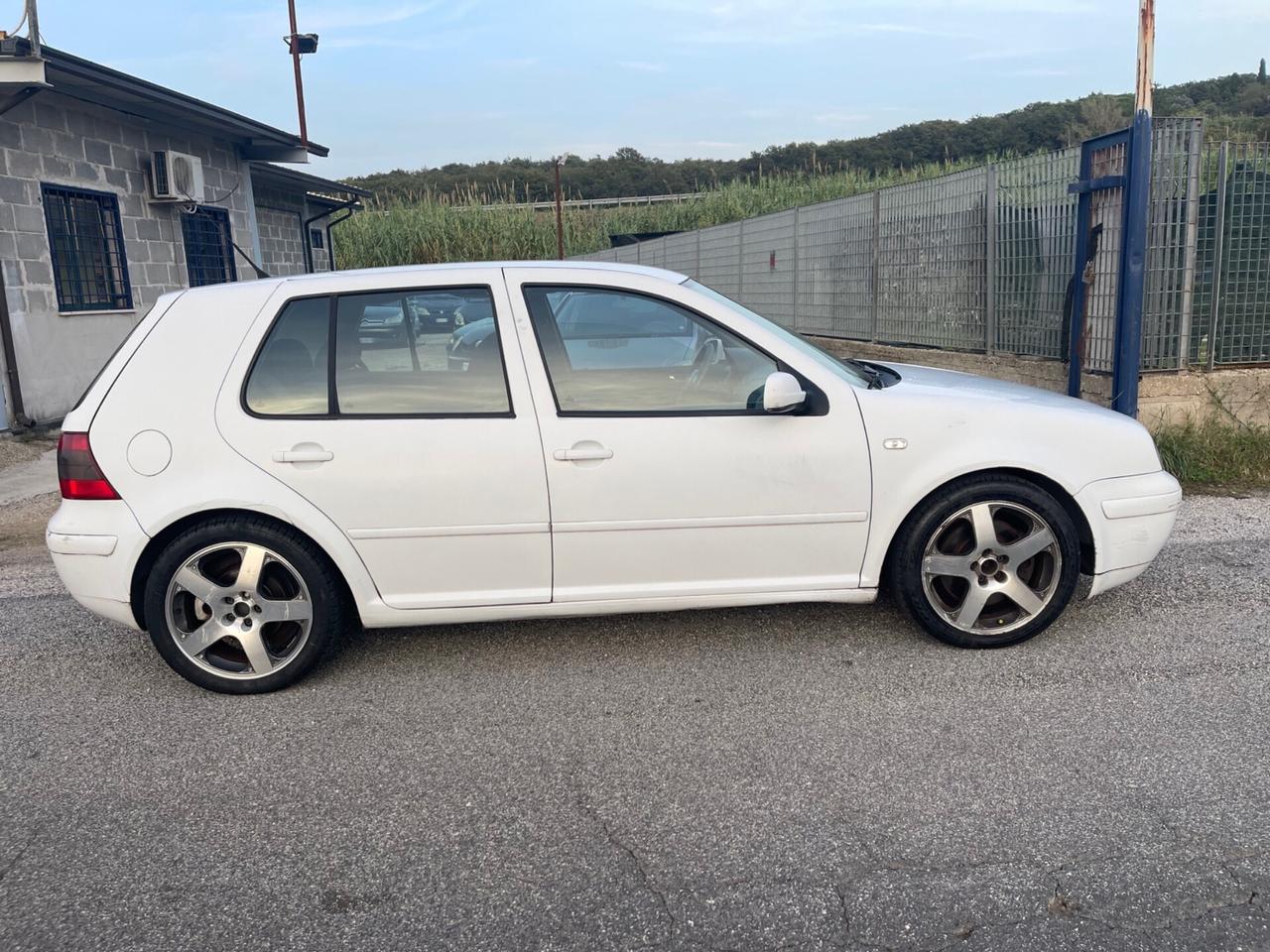 Volkswagen Golf GTI 1.8 20V T/180CV cat 5p. GTI