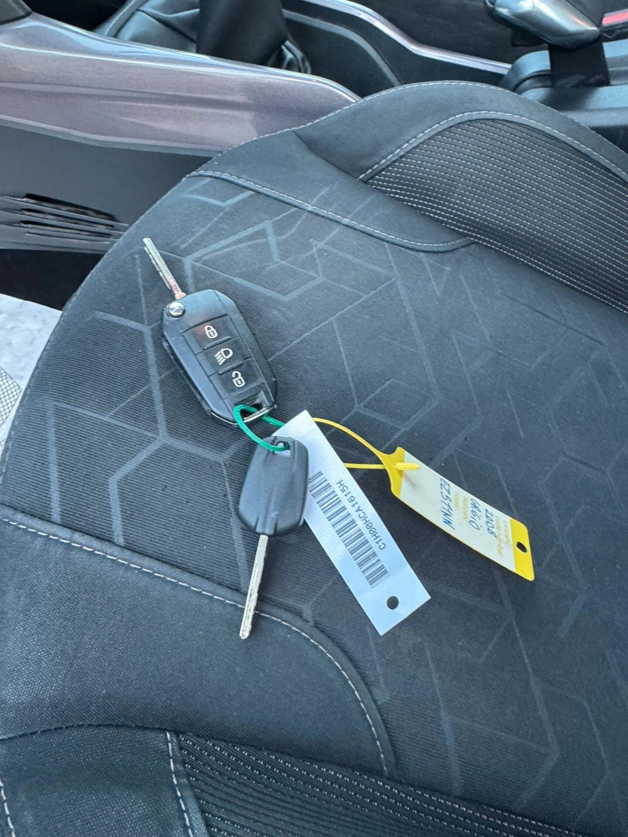 Peugeot 2008 1.4 HDI 68cv ACTIVE