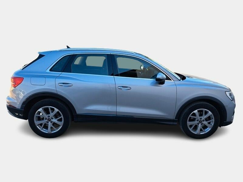 AUDI Q3 35 TDI quattro S tronic Business Advanced