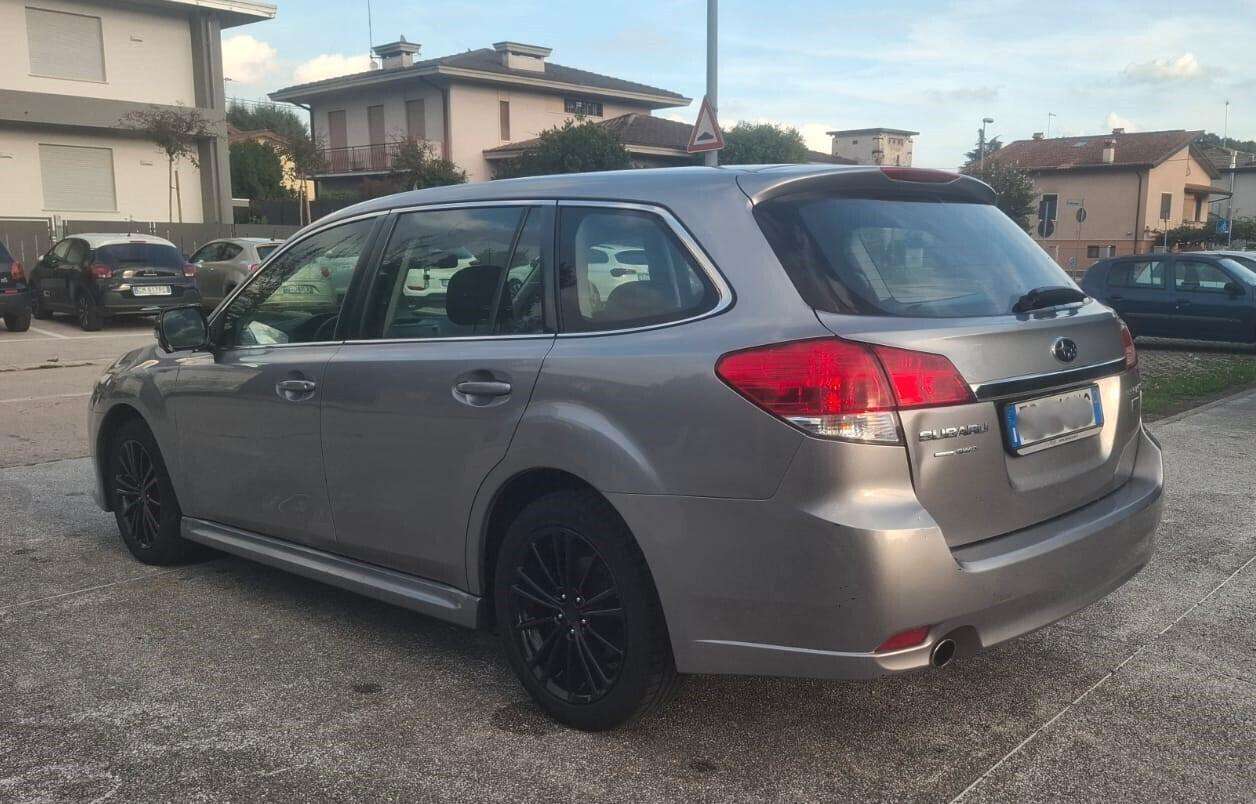 Subaru Legacy 2.0D SW Trend