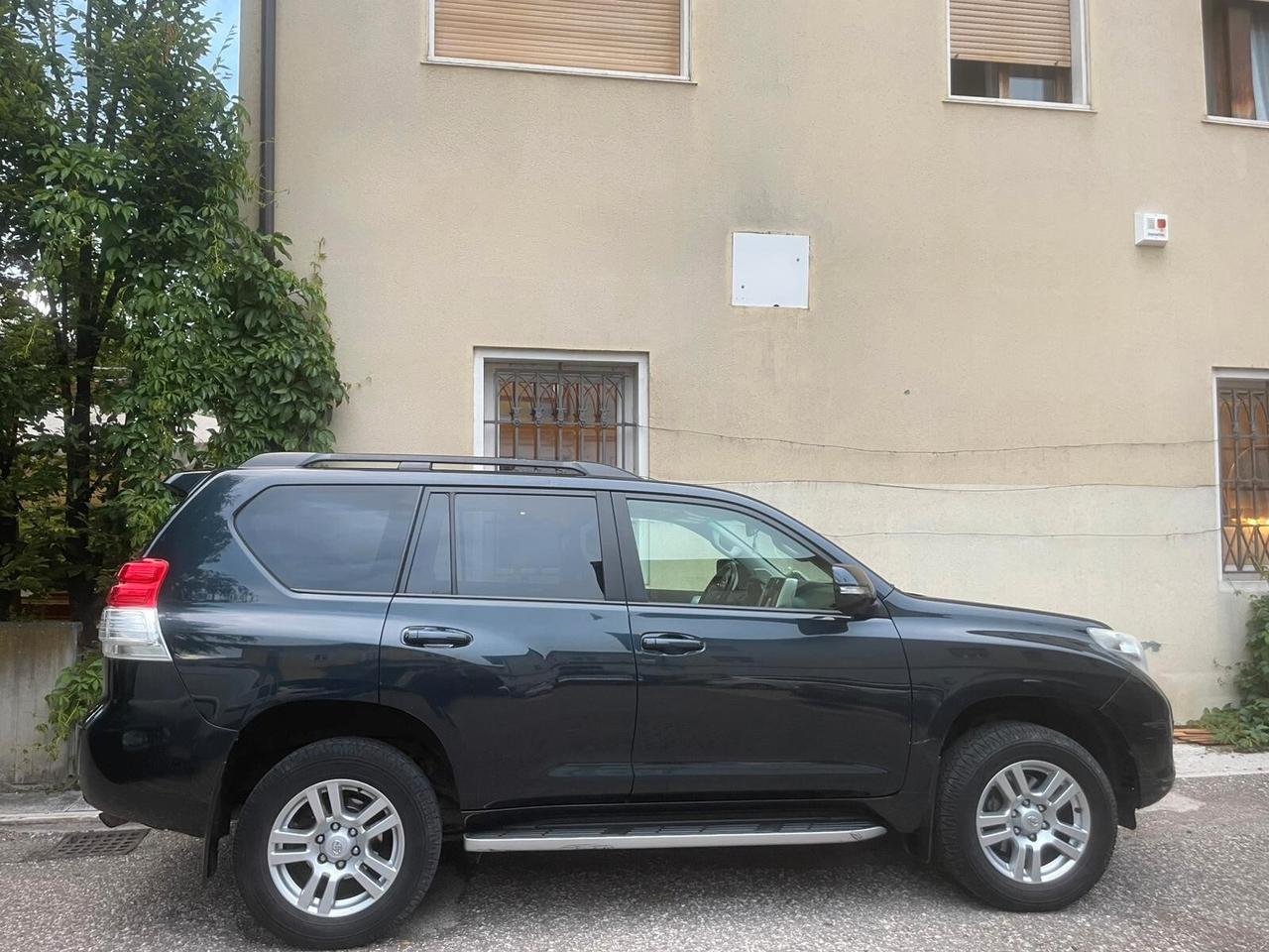 TOYOTA LAND CRUISER J150 3.0 D-4D 190CV 6MARCE