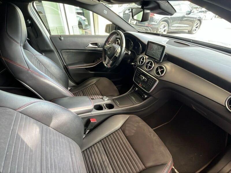 Mercedes-Benz GLA 200 CDI AUTOMATIC Premium