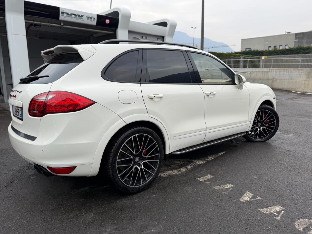 Porsche Cayenne Turbo versione limitata