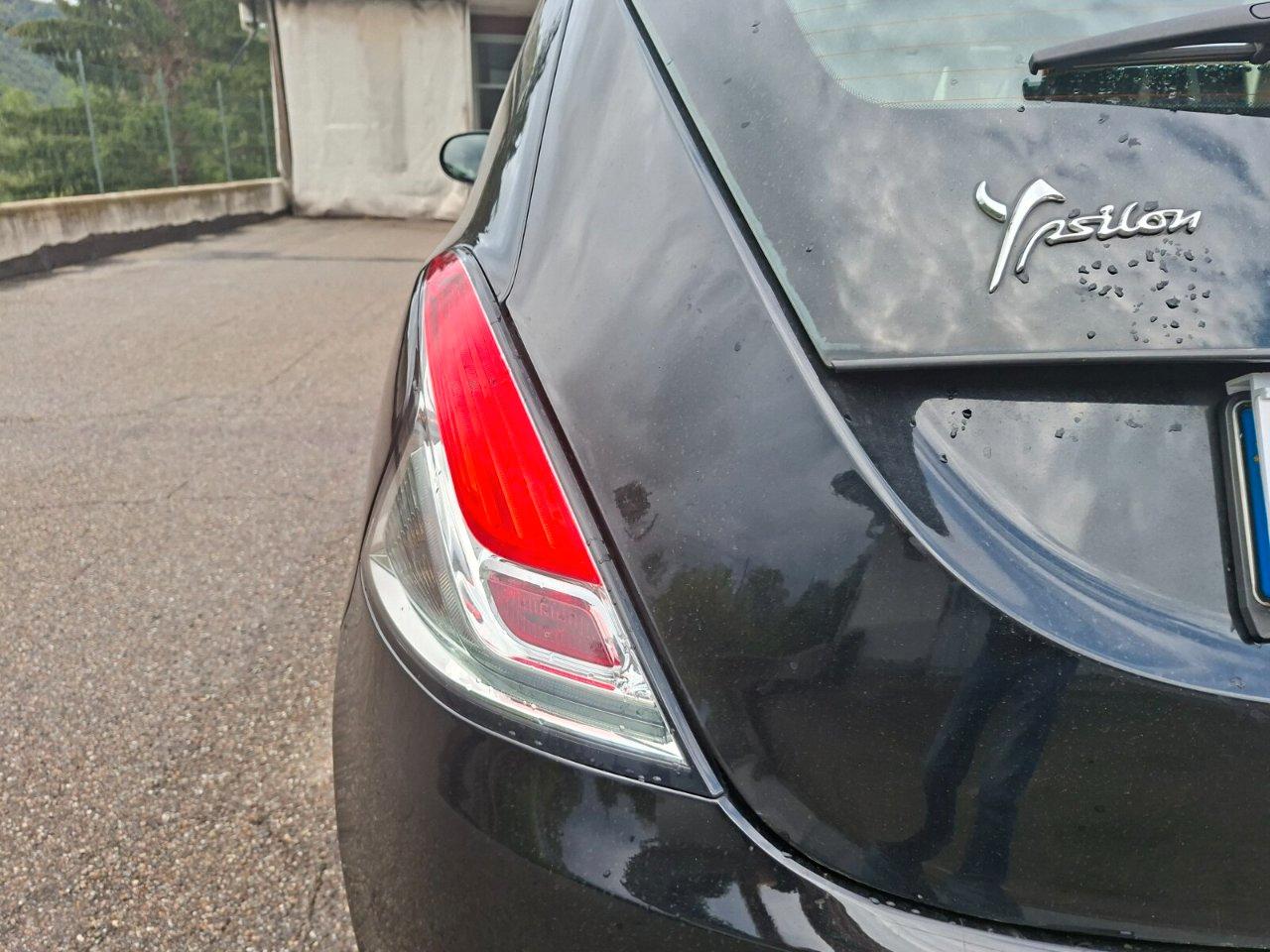 Lancia Ypsilon 5 Porte Ypsilon 1.2 Silver