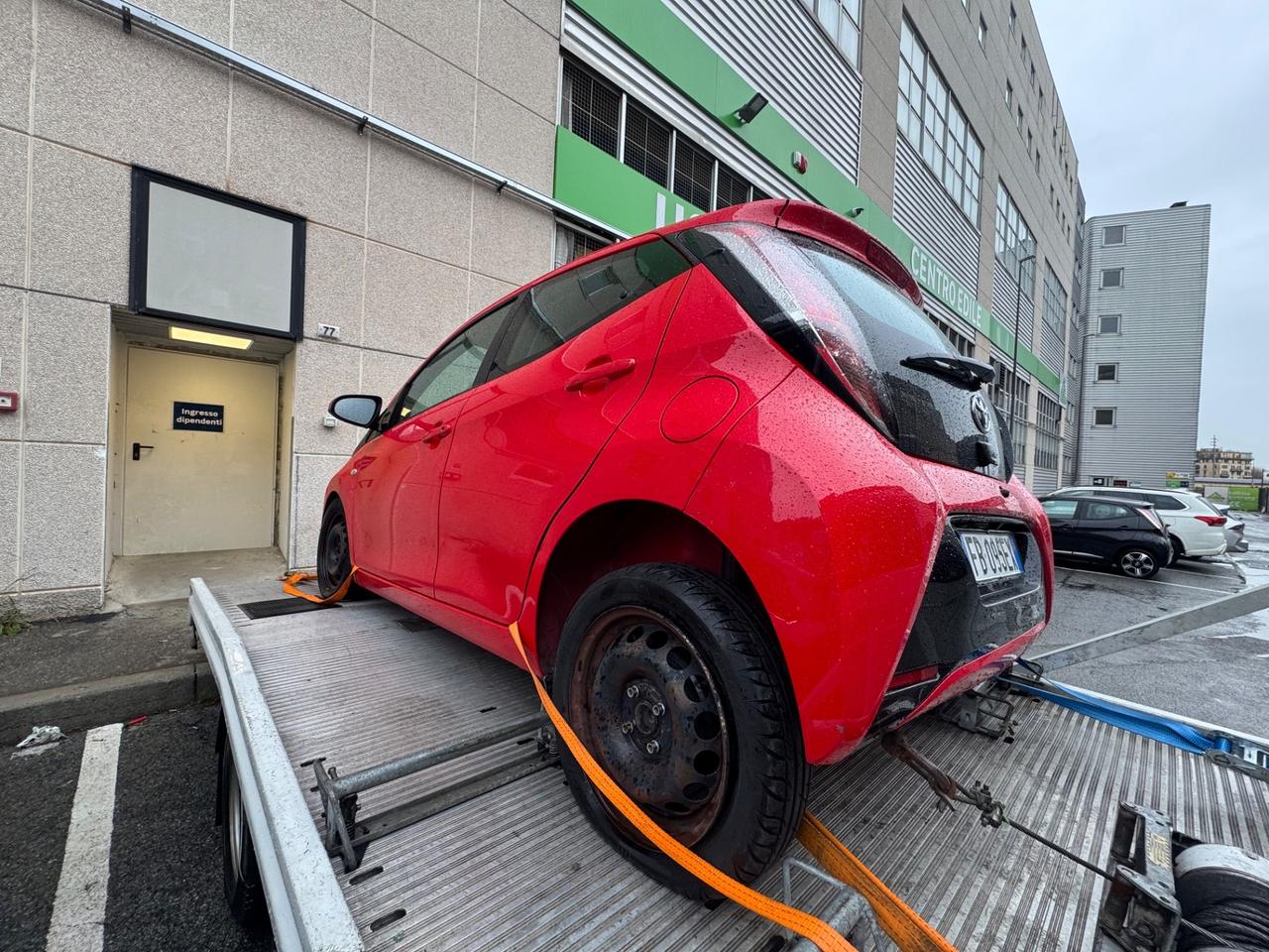 TOYOTA AYGO 1.0 BENZINA 2015 SINISTRATA