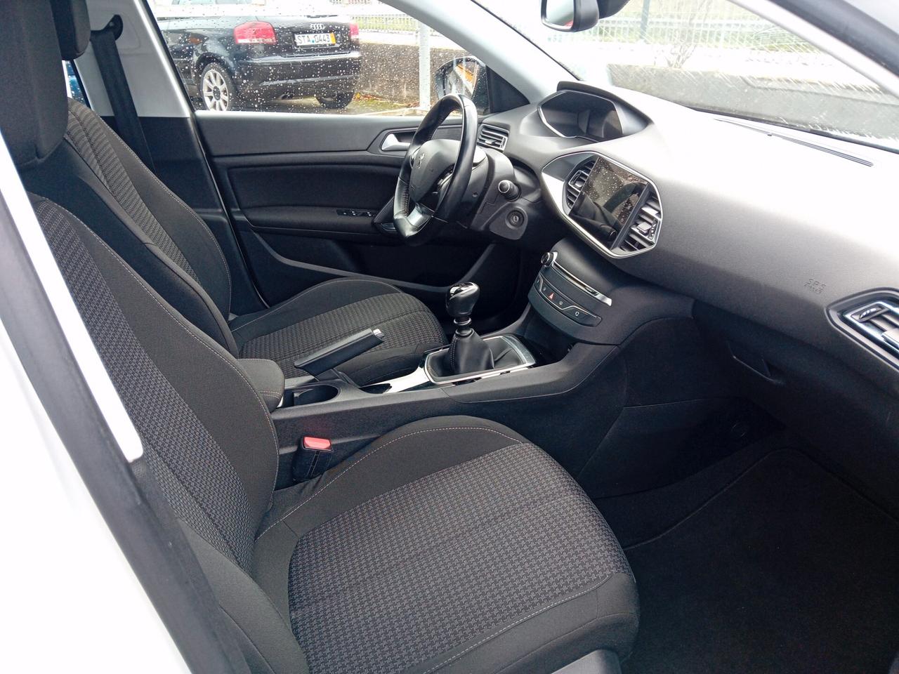 Peugeot 308 BlueHDi 130 S&S SW Business