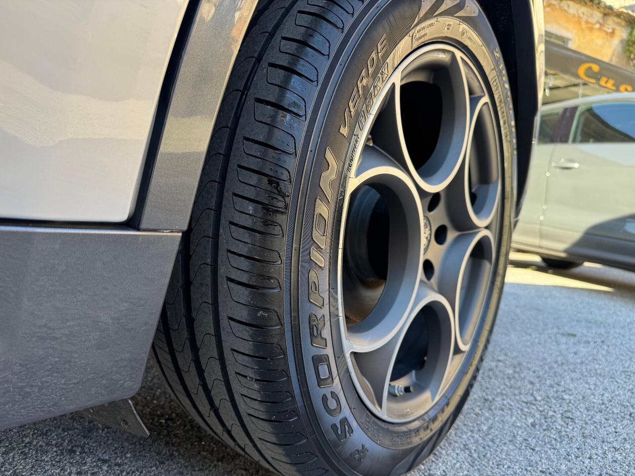 Alfa Romeo Stelvio 2.2 JTDM 210 CV AT8 Q4 Ti