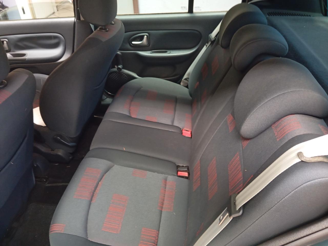 Renault Clio 1.4 16V cat 5 porte Nokia