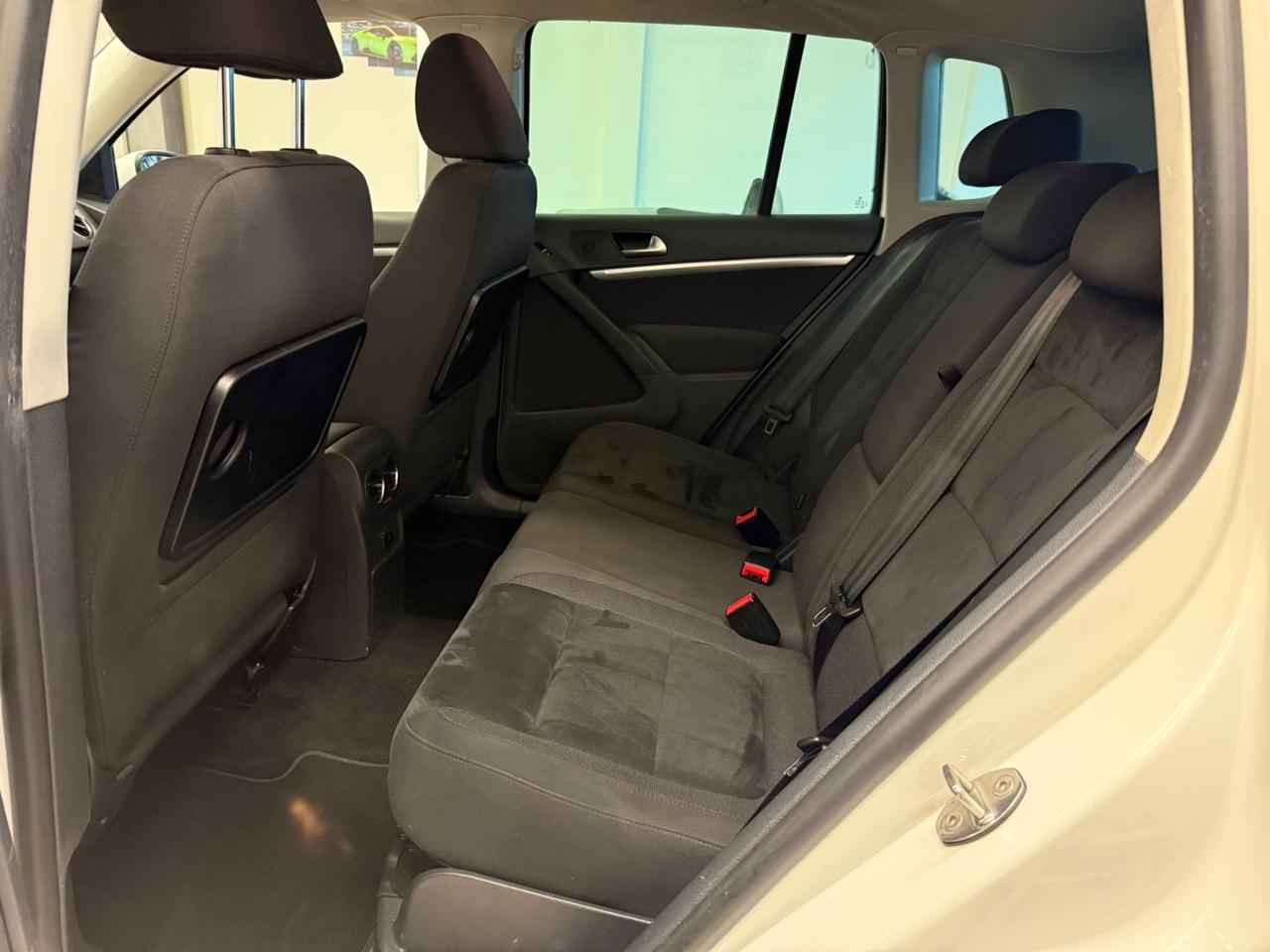 Volkswagen Tiguan 2.0 TDI 140 CV Business Sport e Style BlueMot. Tech