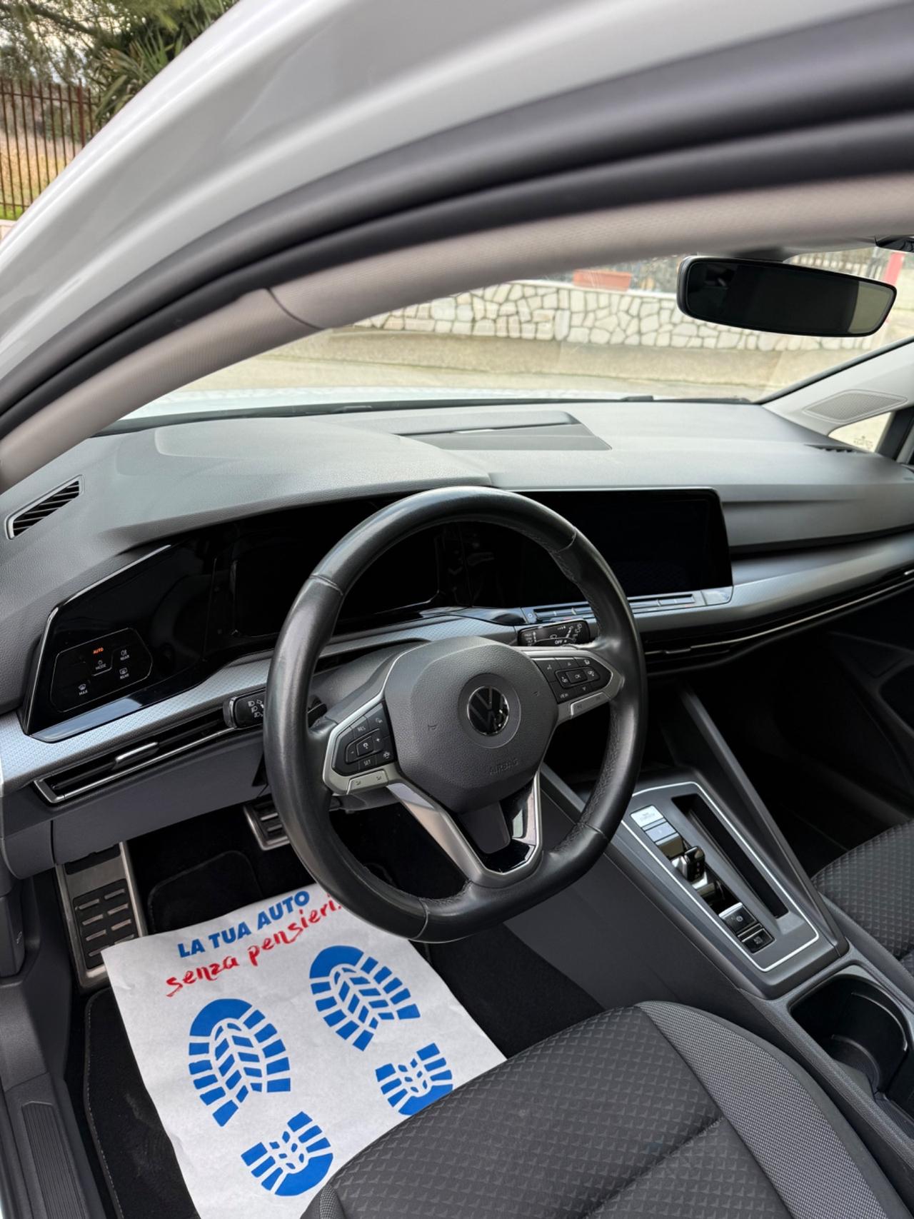 Volkswagen Golf 8 2.0 TDI DSG SCR CON GANCIO TRAINO