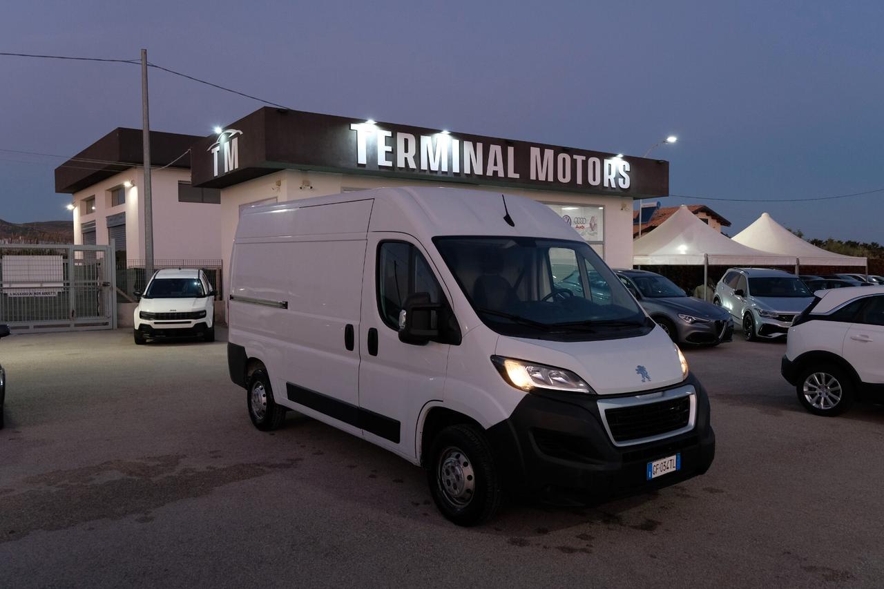 Peugeot Boxer 330 2.2 BlueHDi 140 S&S PC-TN Furgone