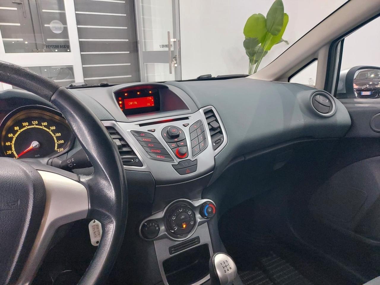 Ford Fiesta 1.4 TDCi 5p. Titanium
