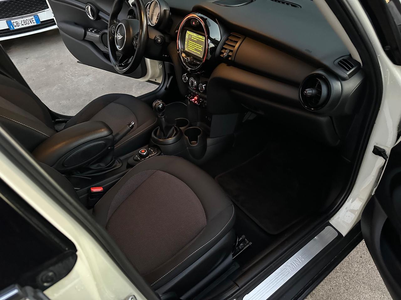 Mini 1.5 Cooper D Business XL