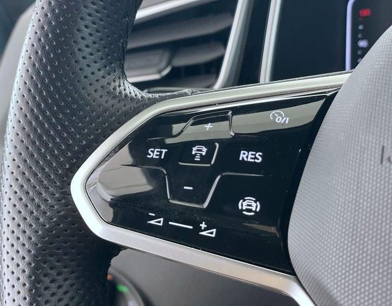 Volkswagen T-Roc 1.5 TSI ACT R-Line DSG